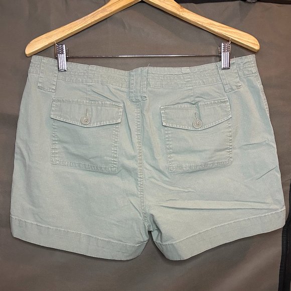 Vintage Green Cargo Shorts Size 14 B.U.M Equipment - Picture 6 of 7